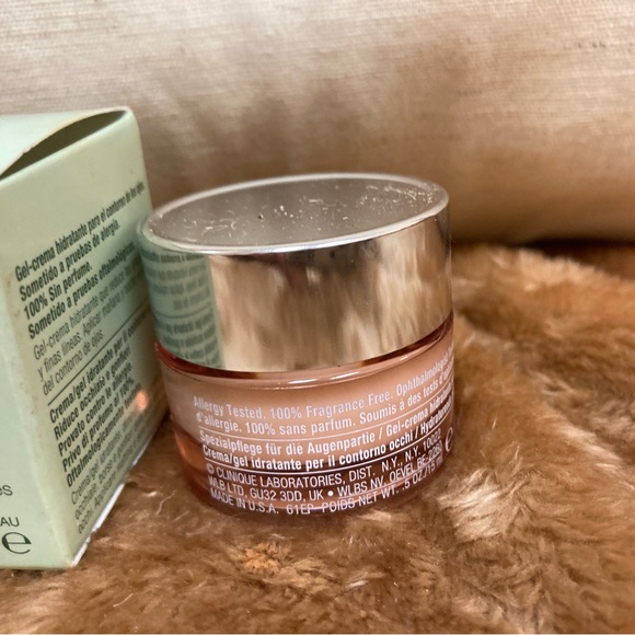 CLINIQUE ALL ABOUT EYES, EYE CREAM WITH VITAMIN C 0.5/15 ml - Picture 3 of 7